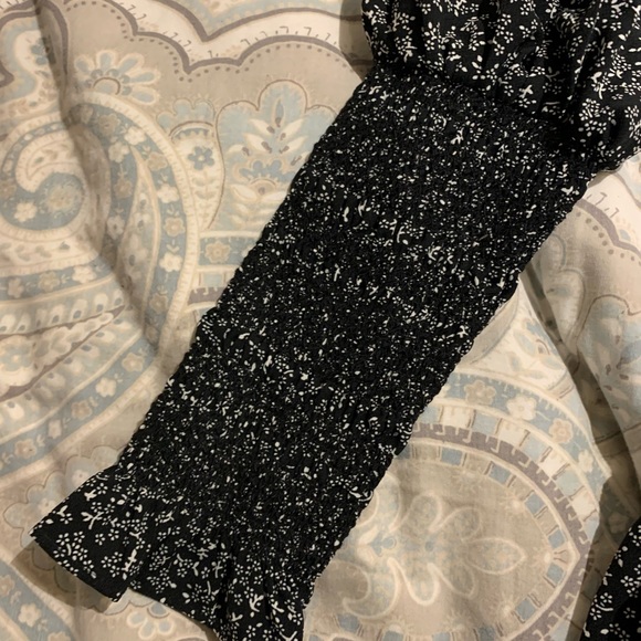 Cute fitted dress by Top Shop - Picture 4 of 8